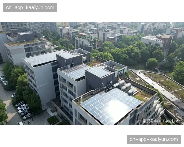 本季度分布式光伏系统在体育设施顶部的渗透率提升优化了能源结构